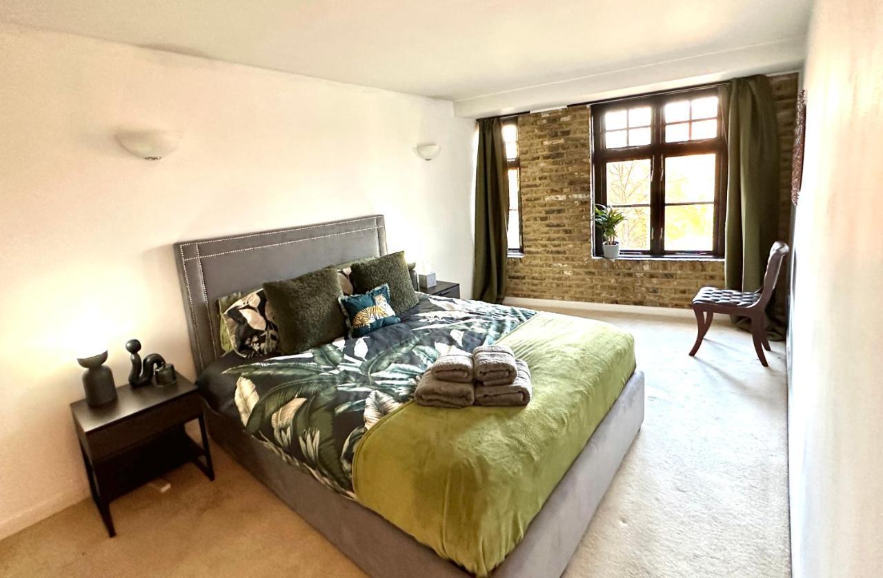 Appartement Deluxe Penthouse Riverside View 2 Bedroom Flat With Lift - Old Industrial Factory Warehouse Londres