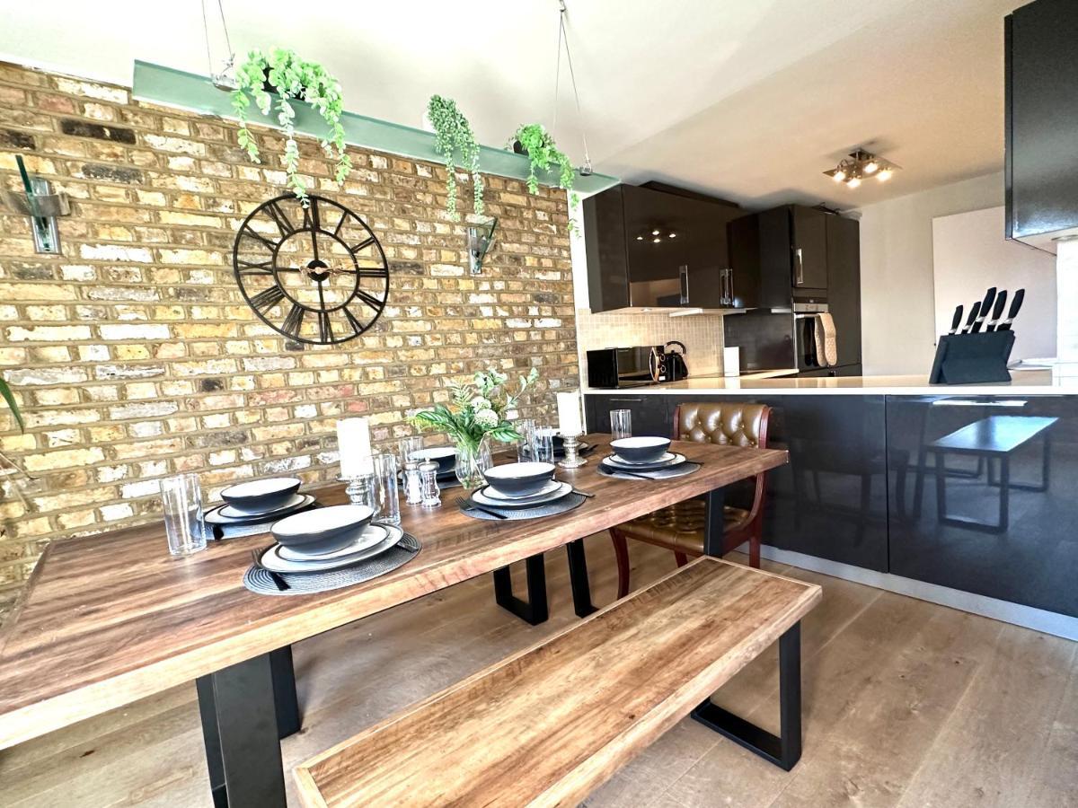 Appartement Deluxe Penthouse Riverside View 2 Bedroom Flat With Lift - Old Industrial Factory Warehouse Londres
